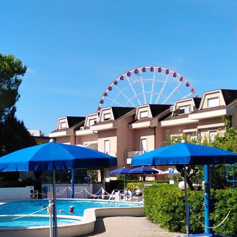 B&C Apartments Lido di Jesolo Eksteriør billede